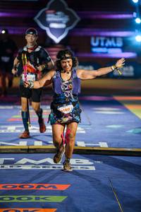 BIB: 6180
                            <button type="button" onclick="openModal(22755550)" class="btn btn-primary btn-sm float-right btn-popup" data-toggle="modal" data-target=".modal-high-quality">
                        <i class="fas fa-shopping-cart"></i> Add to Cart
                    </button>
                                            <button type="button" onclick="isThisMe(22755550, true)" class="btn btn-success btn-sm float-right btn-popup btn-isme hidden" data-toggle="tooltip" data-placement="bottom" title="นี่คือรูปของคุณใช่ไหม คลิกที่นี่เพื่อเอาเข้าอัลบั้ม">
                        <i class="fas fa-plus"></i> Add to album
                    </button>
                    <button type="button" onclick="isThisMe(22755550, false)" class="btn btn-warning btn-sm float-right btn-popup btn-isnotme hidden">
                        <i class="fas fa-ban"></i> Remove from album
                    </button>